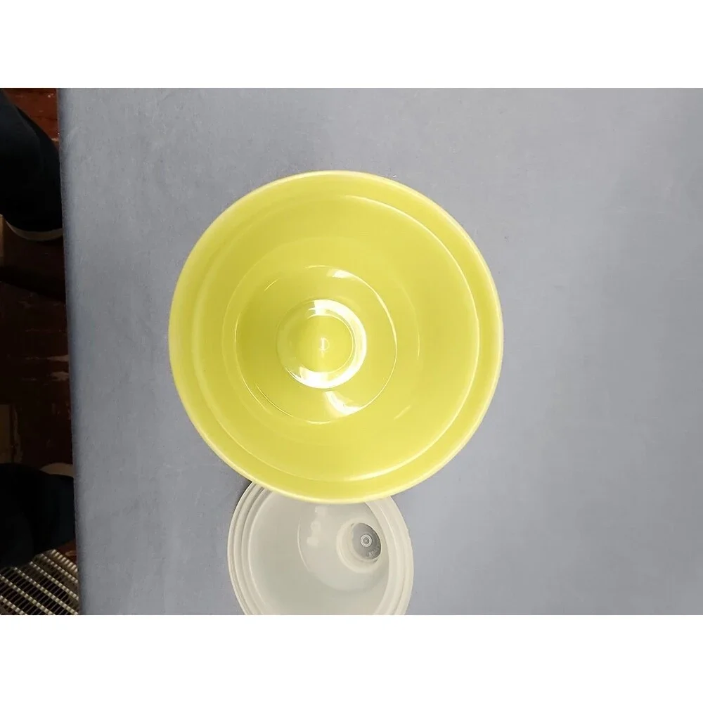 Vintage Tupperware Quick Shake Yellow Blender Bottle 3 Piece 16 Oz.